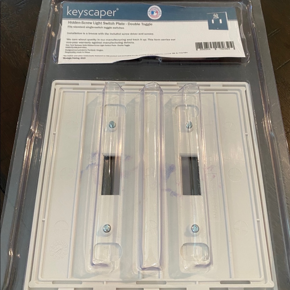Yankees Lightswitch Plate. - Picture 2 of 3